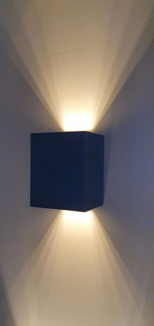 Arandela Metaldomado Kasse Alumínio 1L G9 120x100x70mm Preto
