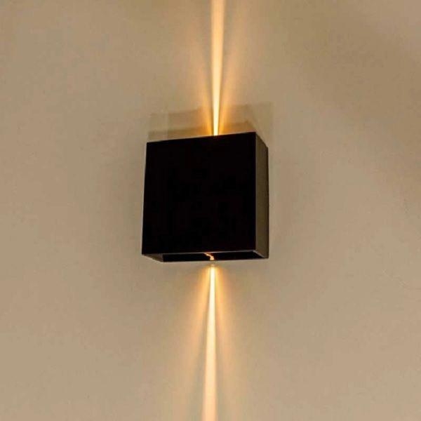 Arandela Germany Light 4 Watts Bivolt 3000K Facho Ajustável IP65 120x120x52mm Preto 20463016
