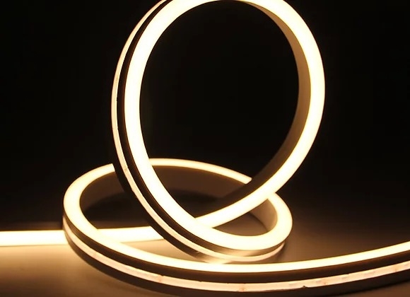 Neon Flex Alpertone 3000K 8w/mt 12V 120 leds/mt IP65 6x12mm (Rolo 5 metros) 1502