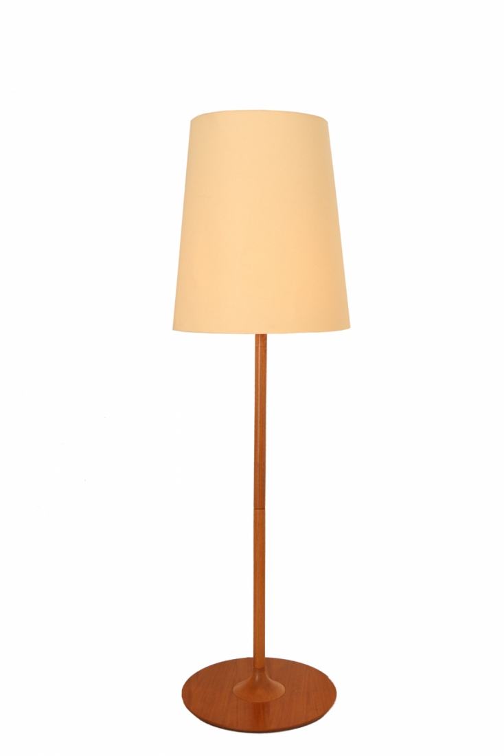 Luminária de Piso Nova Home Classic Jequitibá Natural e Cúpula Linho Off White 1L E27 1720mm 2050