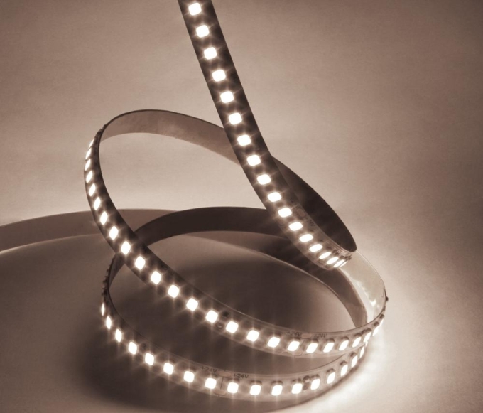 Fita de LED Opus 19,2 watts/m 12V 4000K 240 Leds IP20 8mm (Rolo 50 metros) OPS 85834