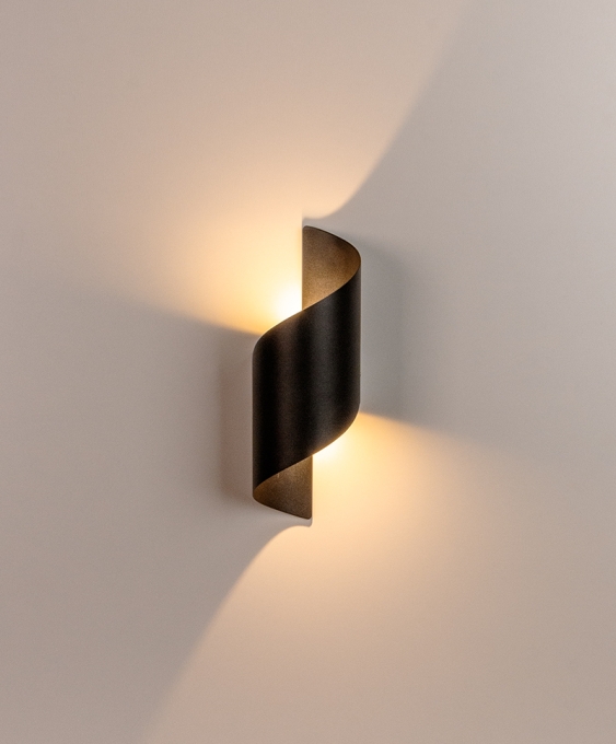 Arandela Opus LED Sundae Preta 10 watts 3000K Bivolt IP54 100x280mm OPS 85209