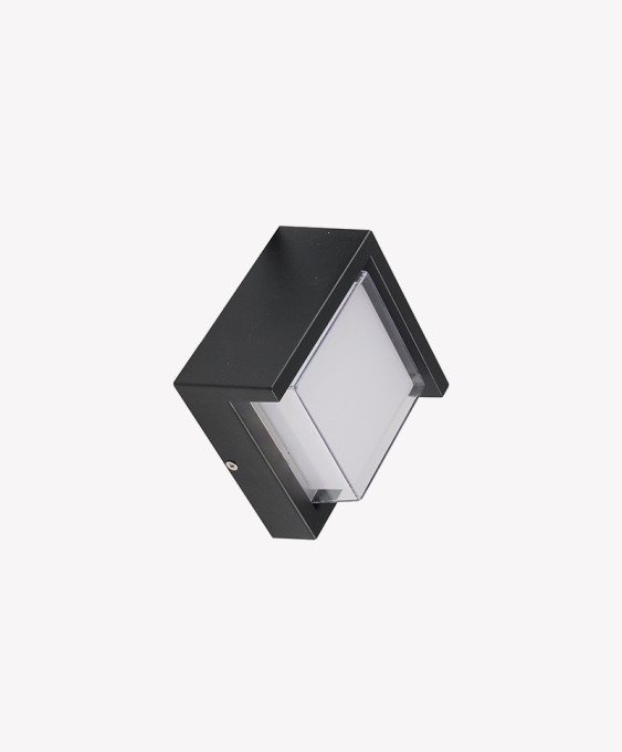 Arandela Opus Iglu 8 watts 3000K 130° Preto 133x133x67mm OPS 30951




