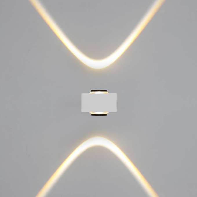 Arandela Nordecor Flou Uno 2 watts 2700K 40° IP65 Branco 42x48x30mm 2978